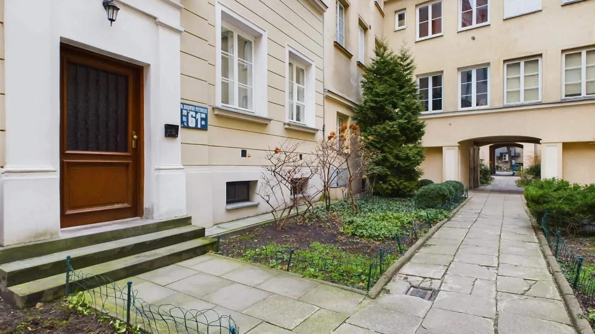 Apartment Cozy Studio In Krakowskie Przedmiescie Near Old Town By Noclegi Renters Warsaw