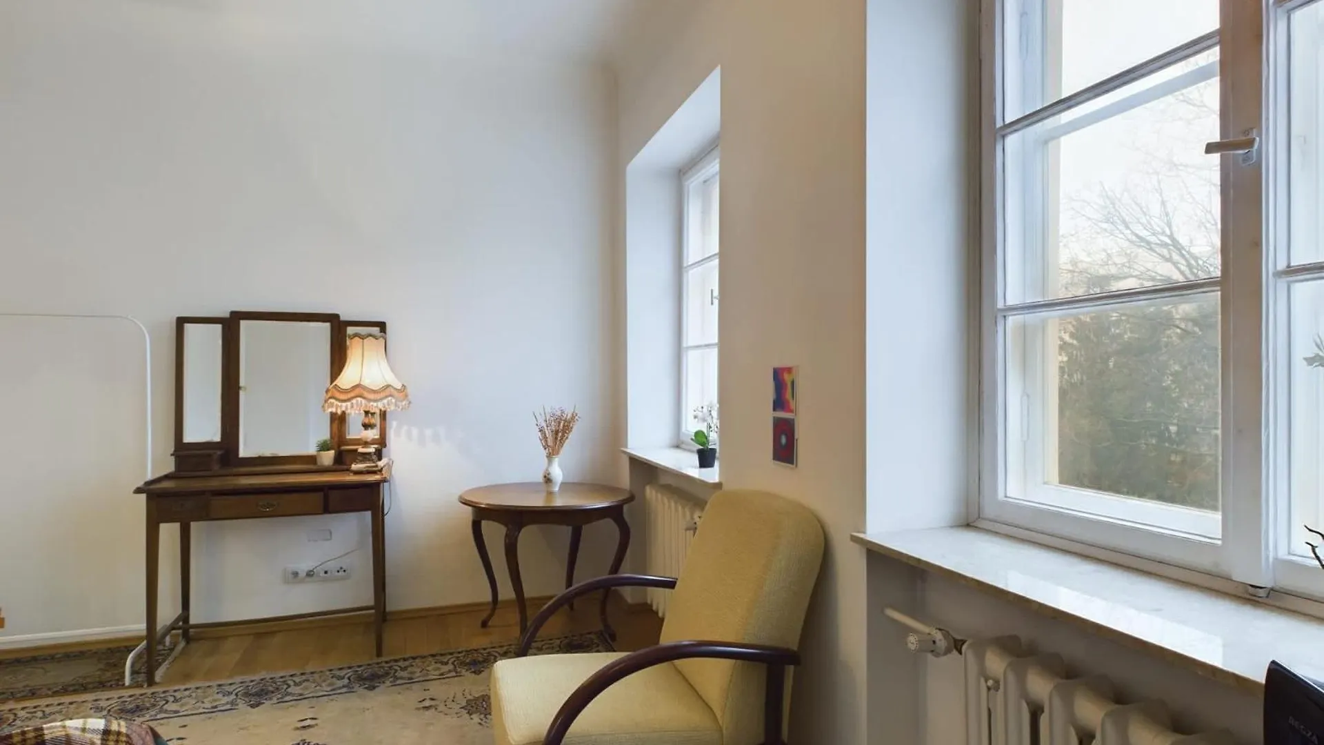 Cozy Studio In Krakowskie Przedmiescie Near Old Town By Noclegi Renters Warsaw Apartment